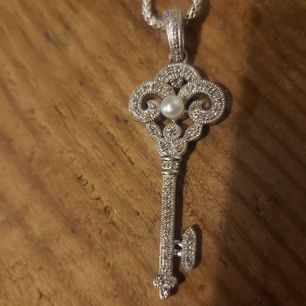 Diamond silver  necklace